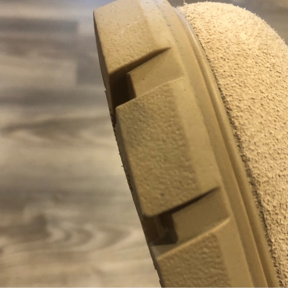 Steve Madden Howler Chelsea Lug Sole Boot in Sand - Picture 12 of 13